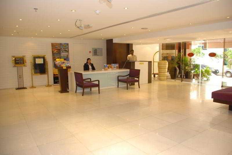 دبي London Crown 2 Hotel Apartments المظهر الخارجي الصورة